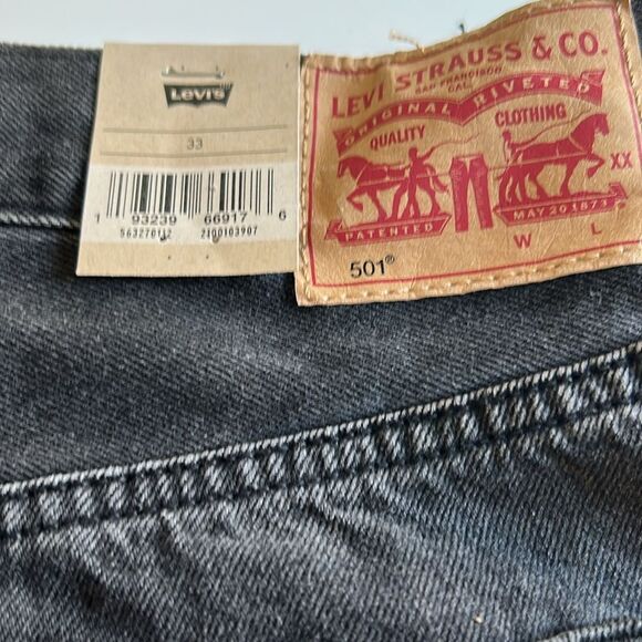 LEVI'S 501 ORIGINAL FIT HIGH RISE WOMEN'S SHORTS - BLACK, size 33, NWT - Picture 7 of 8